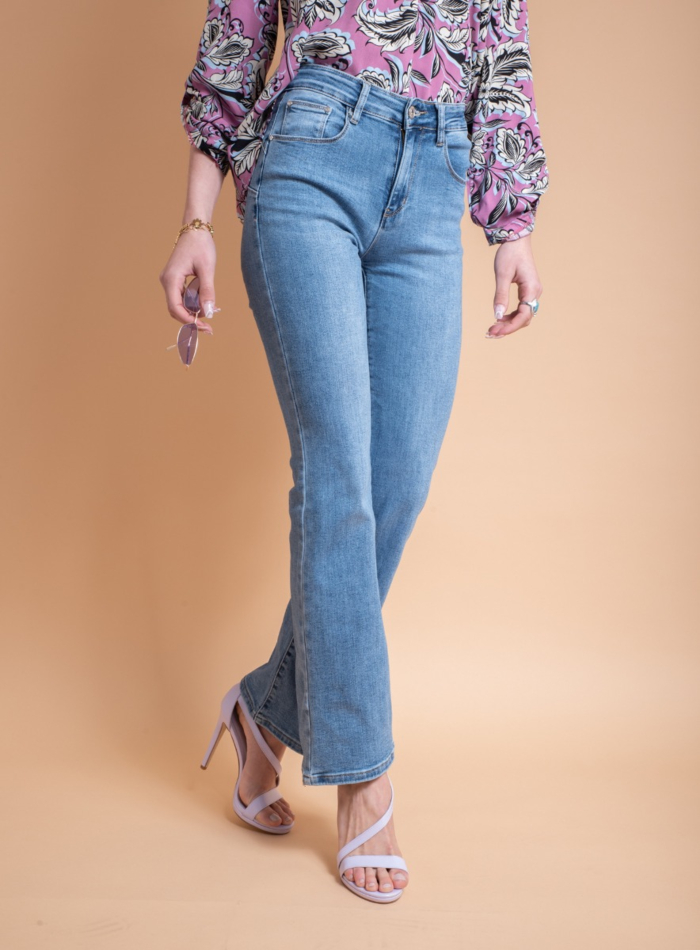 JEAN REGULAR FIT ΜΕ ΚΑΜΠΑΝΑ